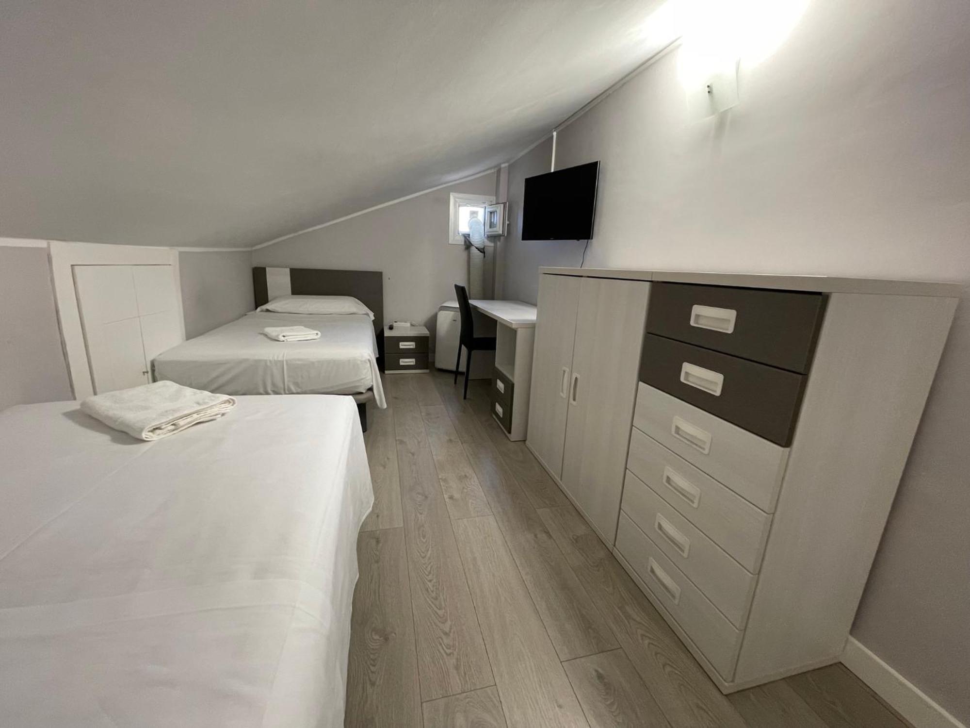 La Rosa Azul Rooms-Grupo Rosa Azul Ponferrada Exterior foto